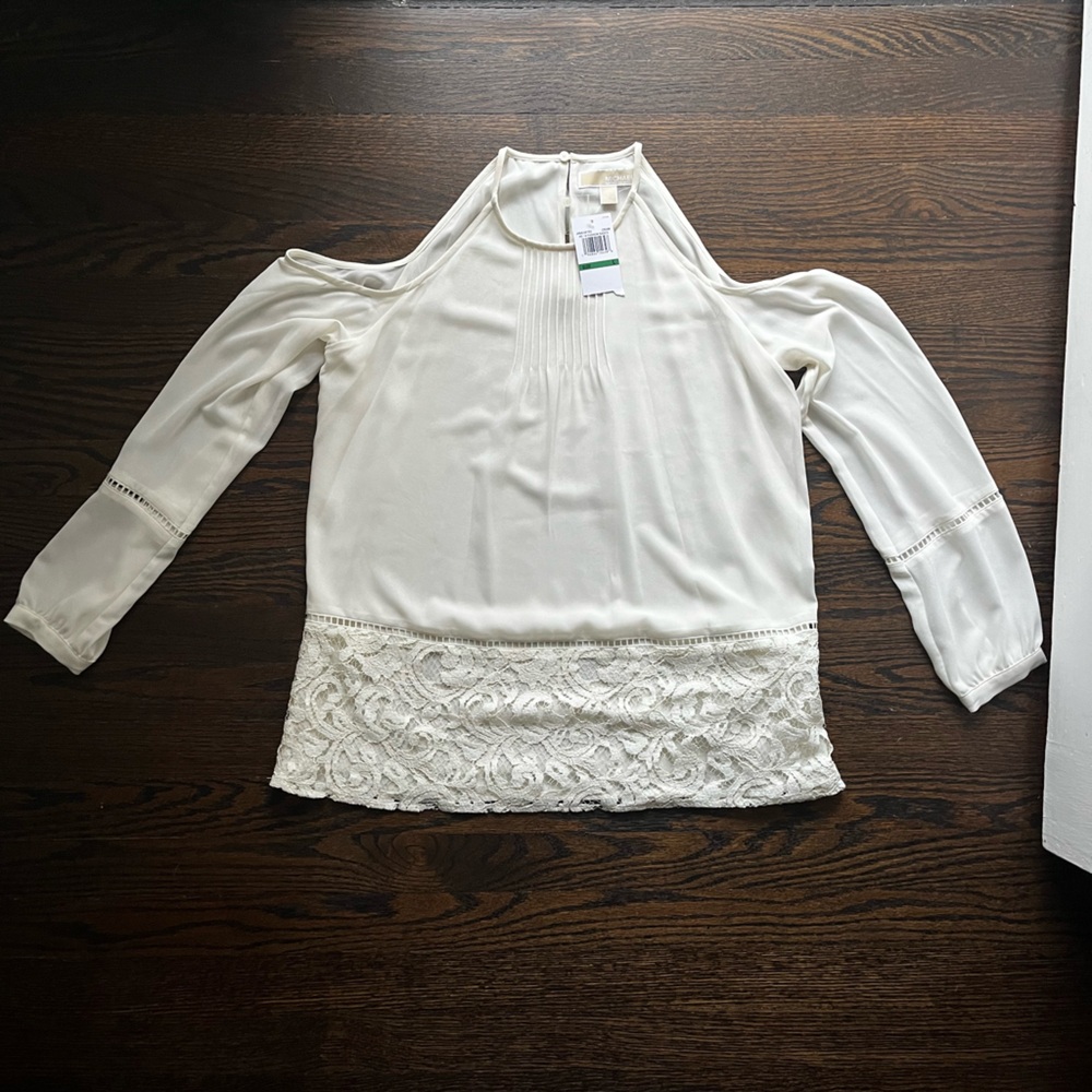 NWT cream 3/4 sleeve cold shoulder top